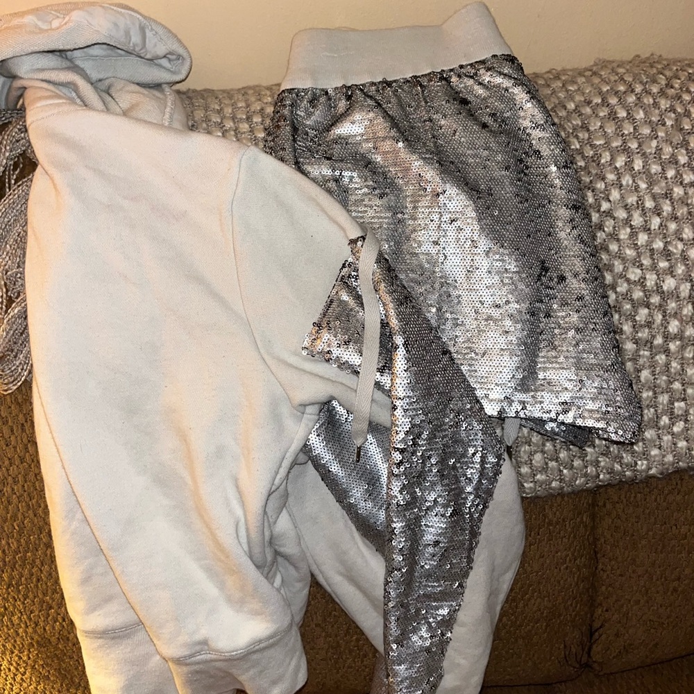 2pc True religion short set with hoodie